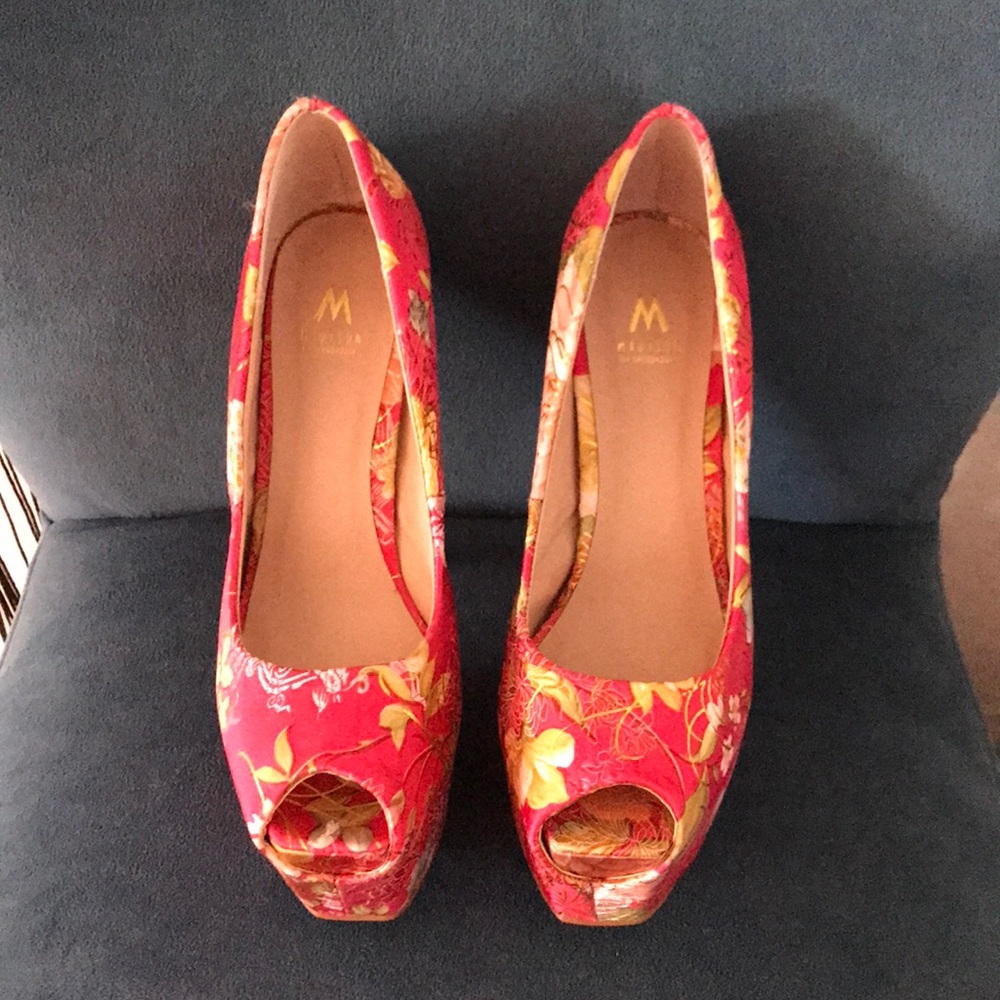 Oriental style satin pumps-Call the Madison